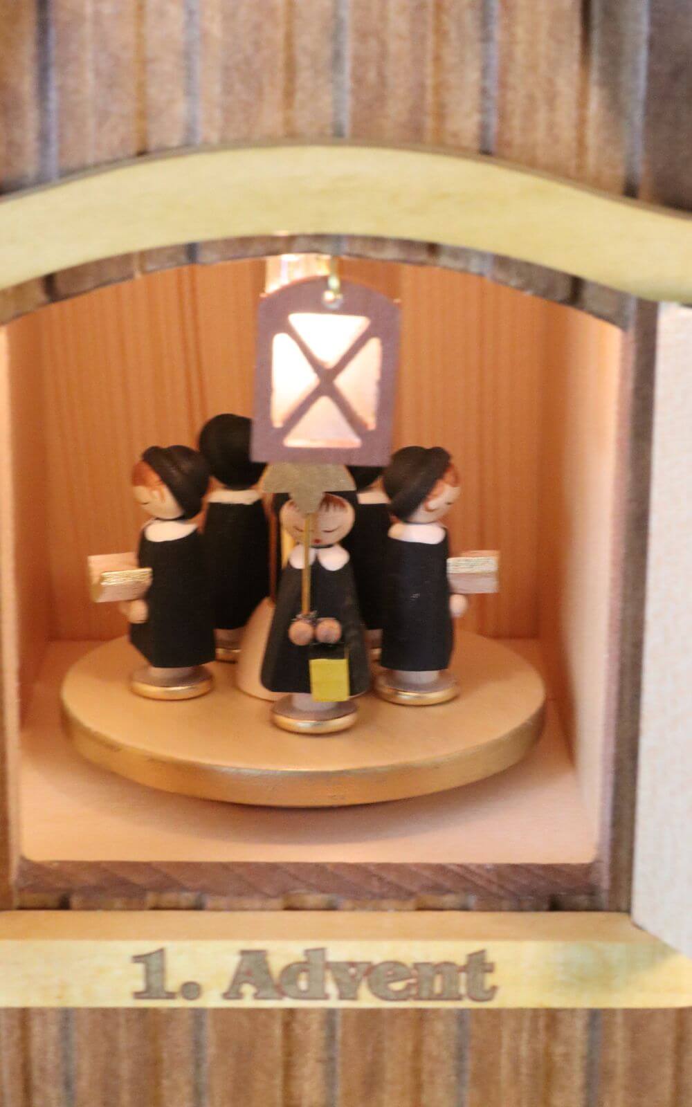 Christmas pyramid, 3 storey advent house with holy story by Richard Glässer_pic4