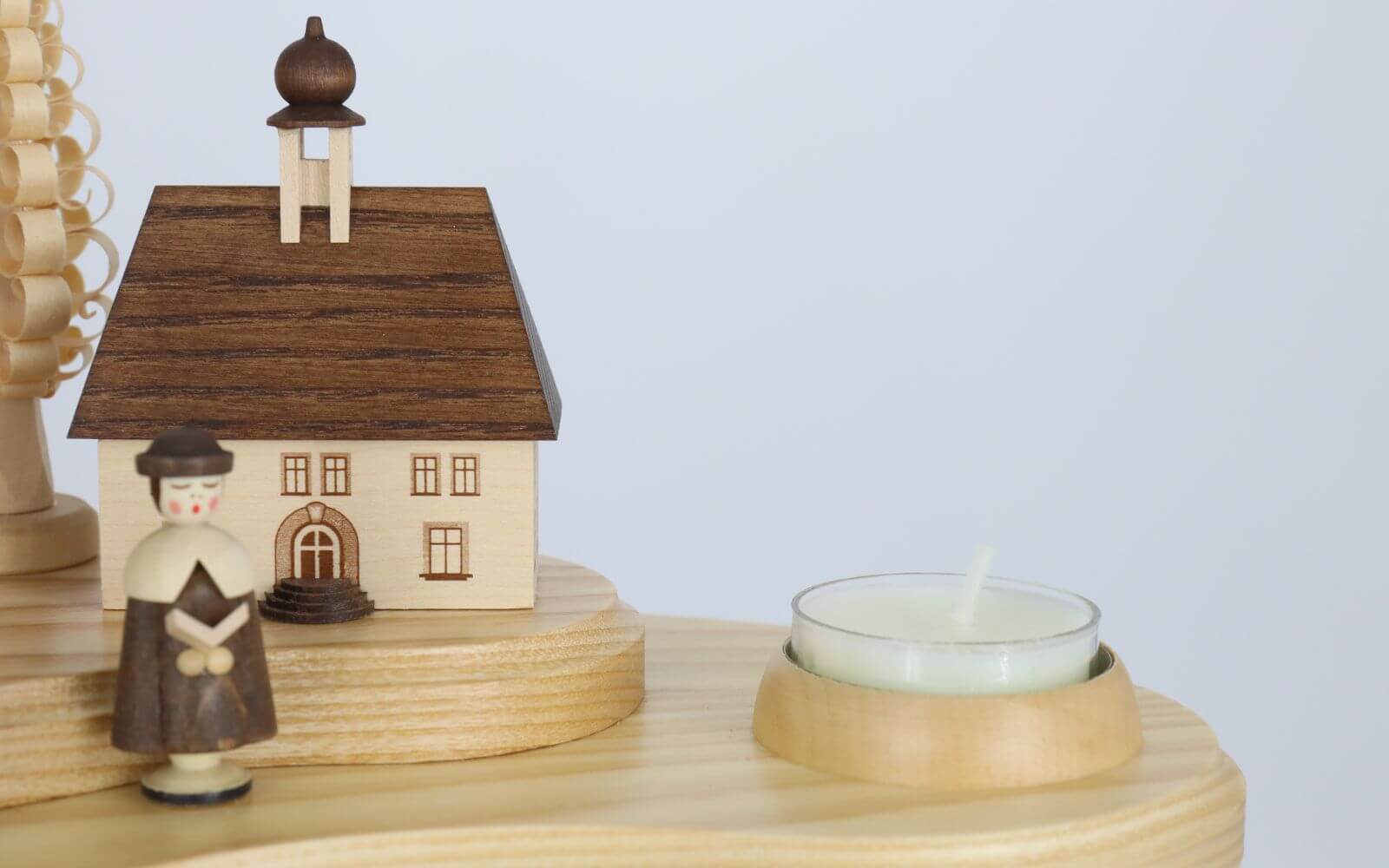 Christmas candle holder Seiffen village by Müller Kleinkunst_2