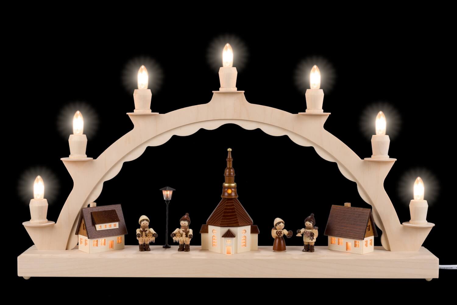 Candle arch Seiffen village with Striezel children by SEIFFEN.COM_2