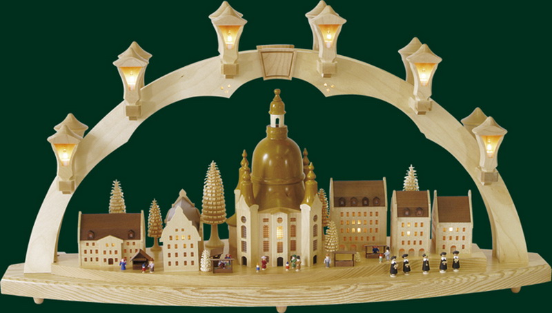 Candle arch Frauenkirche with Striezelmarkt by Richard Glässer_1