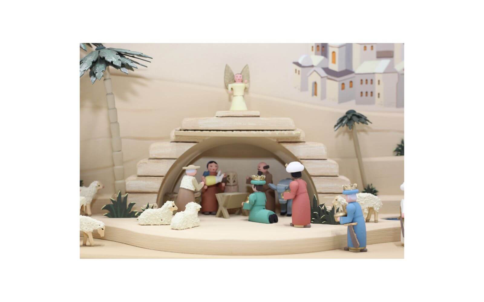 Candle Arch Birth of Christ by Klaus Kolbe_pic4