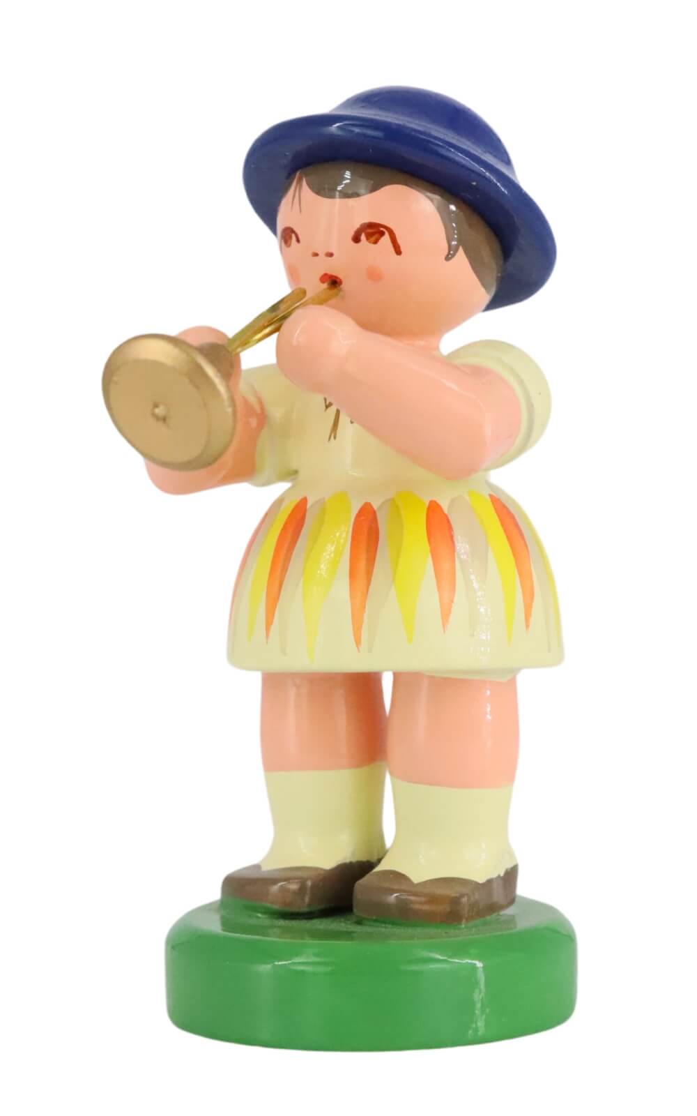 Miniature instrument girl with trumpet by Figurenland Uhlig_3