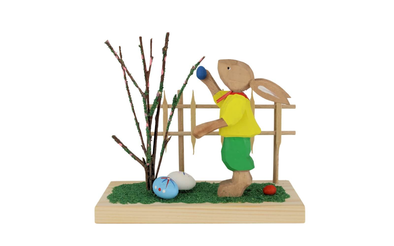 Easter bunny with garden fence, carved by Bettina Franke_1