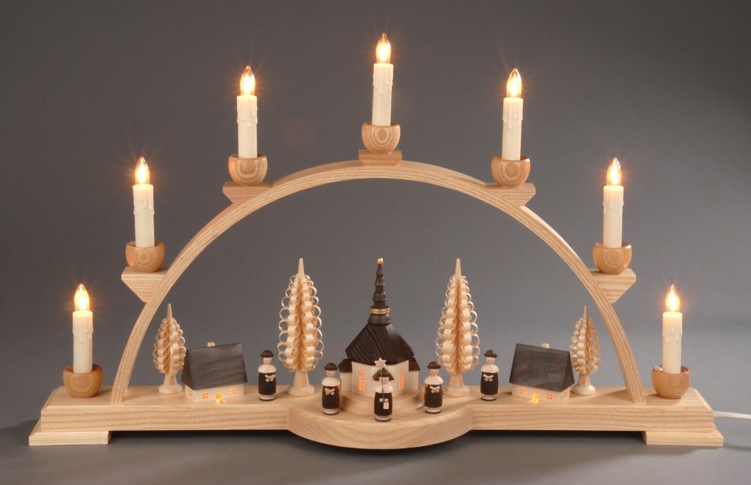 Candle arch with Seiffen village with interior lighting, 60 cm electric by Albin Preißler_pic2