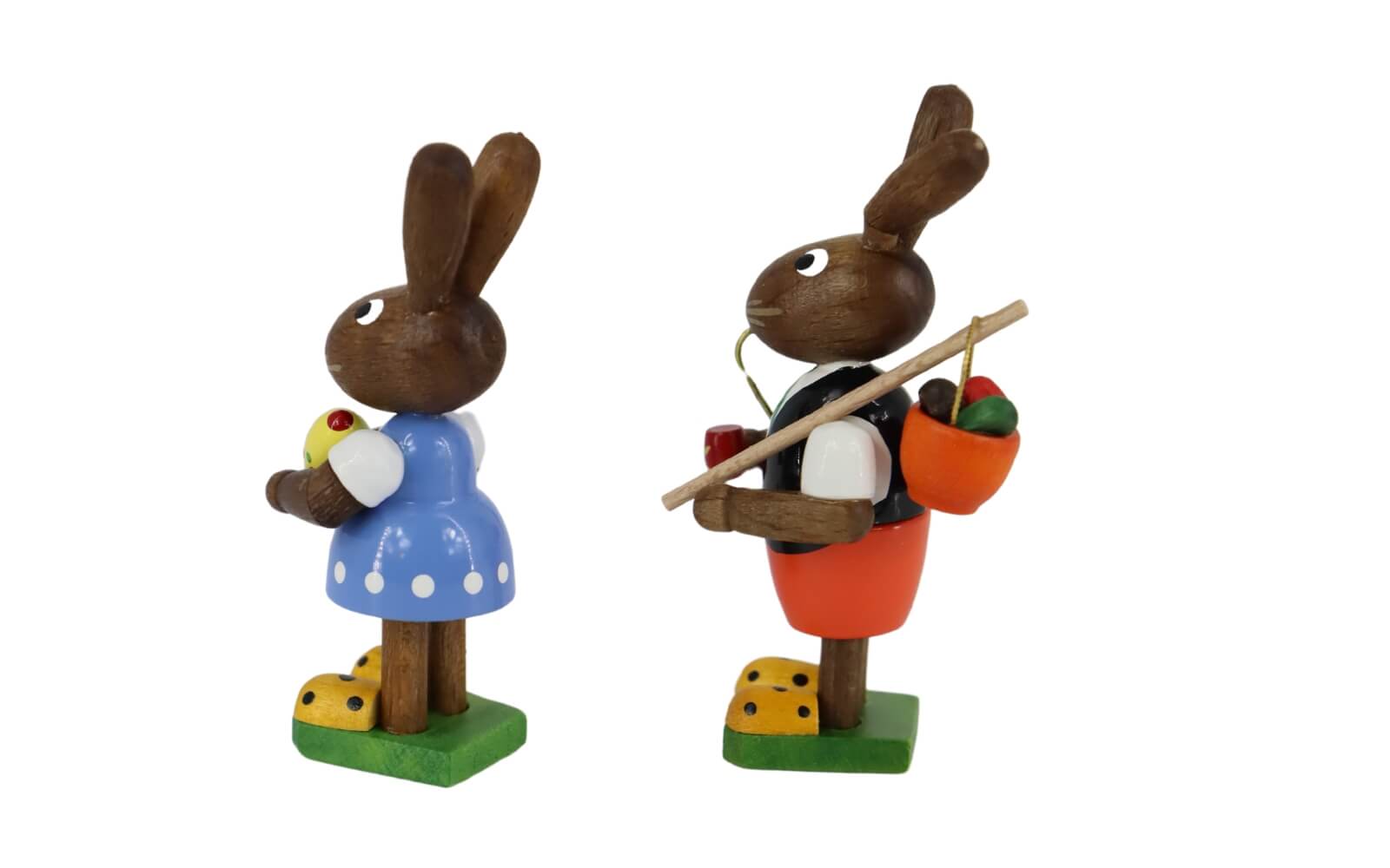 Easter bunny couple with umbrella and pipe by Figurenland Uhlig GmbH_3